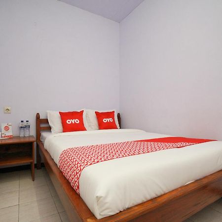 Oyo 2120 Pieter Homestay Bromo Probolinggo Buitenkant foto